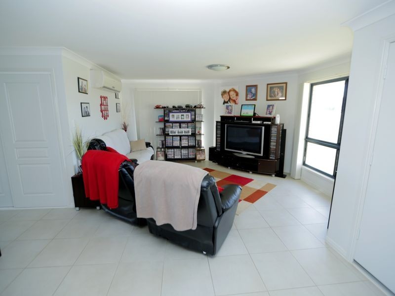 8 Emery Street, Gracemere QLD 4702