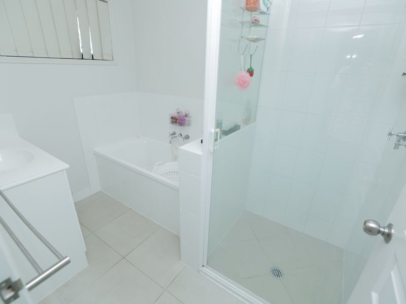 8 Emery Street, Gracemere QLD 4702