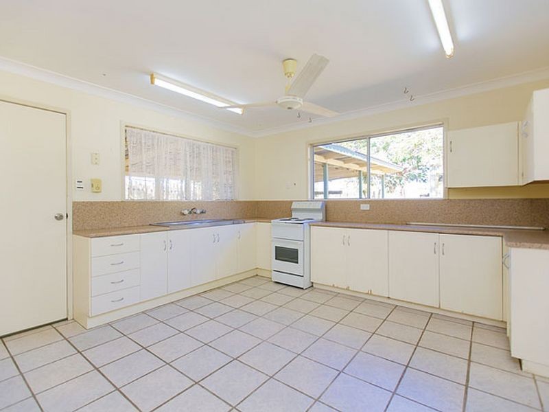 175 Somerset Rd, Gracemere QLD 4702