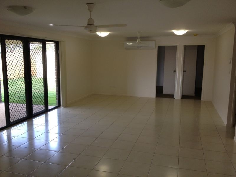 25 Jane Crescent, Gracemere QLD 4702