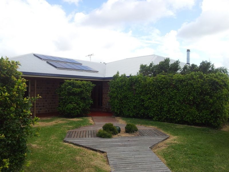 24 Sturt Drive, Glendale QLD 4711