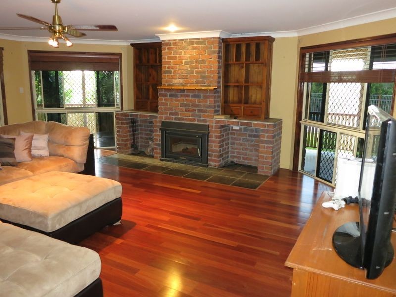 24 Sturt Drive, Glendale QLD 4711