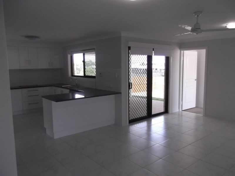 49 Burke and Wills Drive, Gracemere QLD 4702