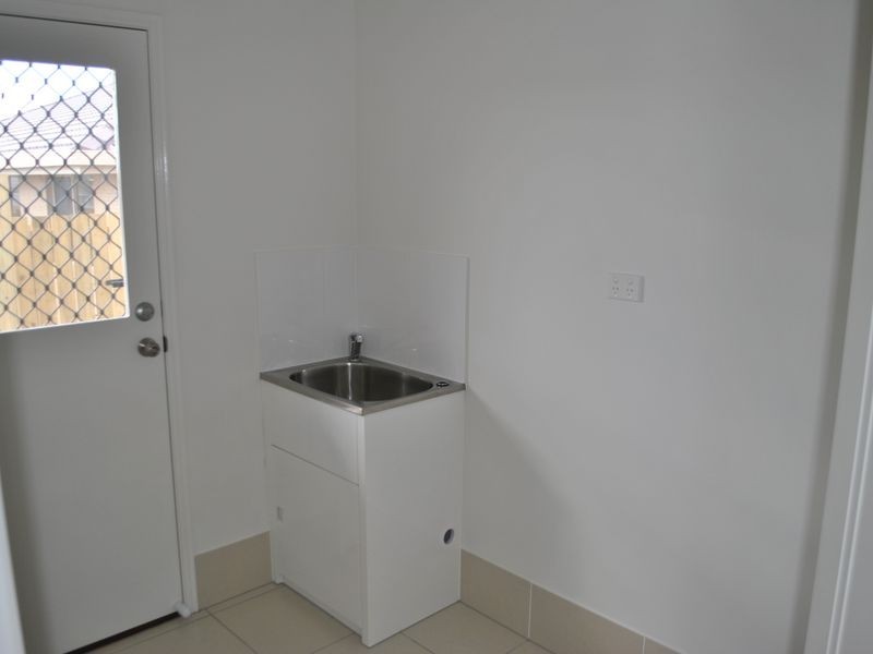 4 Hume Court, Gracemere QLD 4702