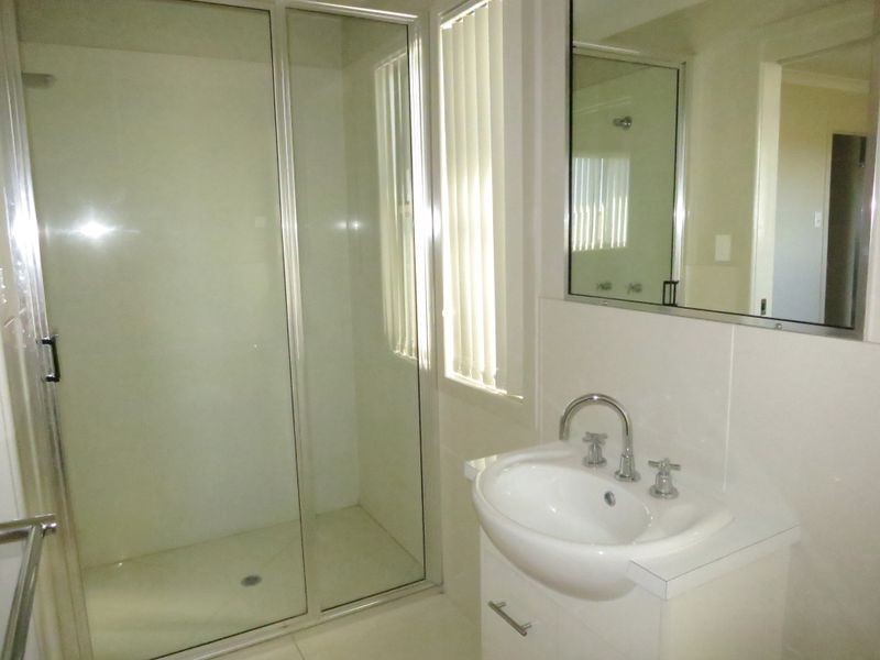 4 Tawarra Crescent, Gracemere QLD 4702