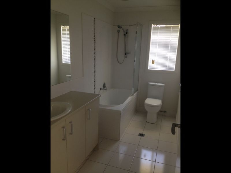 48 Taramoore Road, Gracemere QLD 4702