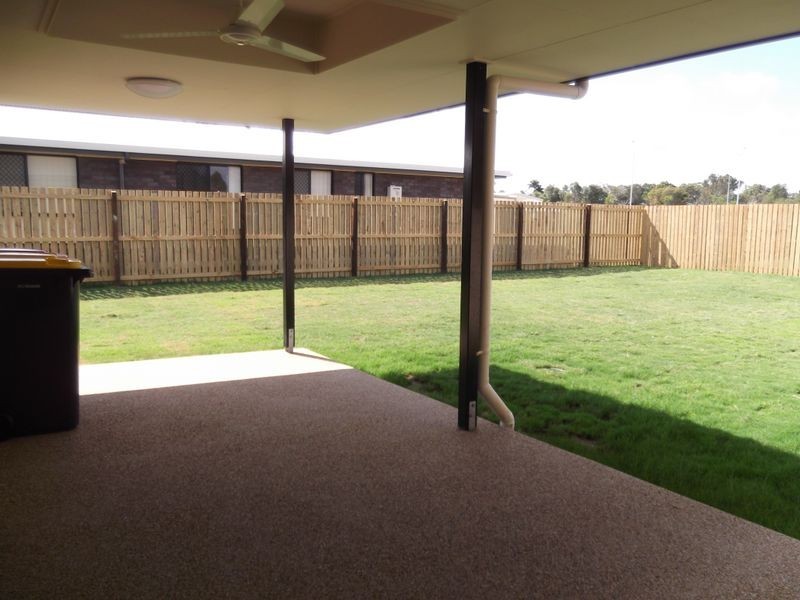 8 Jane Crescent, Gracemere QLD 4702