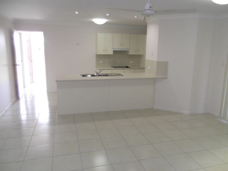 8 Jane Crescent, Gracemere QLD 4702