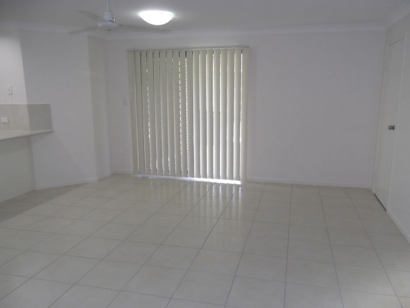 8 Jane Crescent, Gracemere QLD 4702