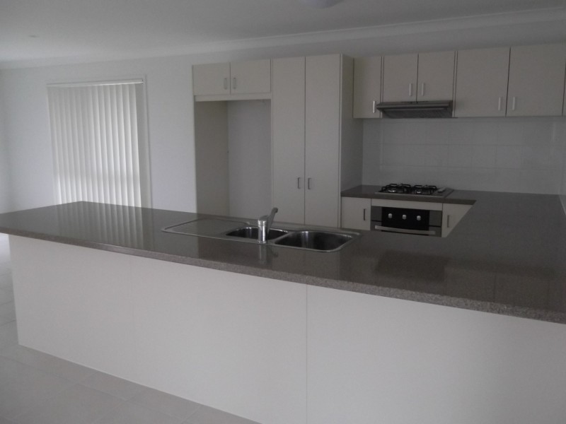 43 Jamie Crescent, Gracemere QLD 4702