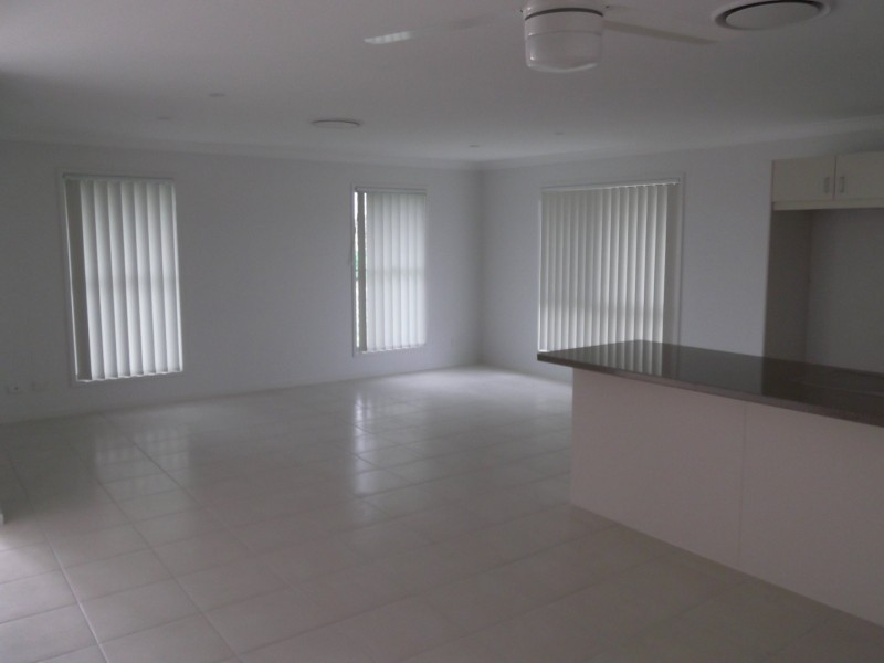 43 Jamie Crescent, Gracemere QLD 4702