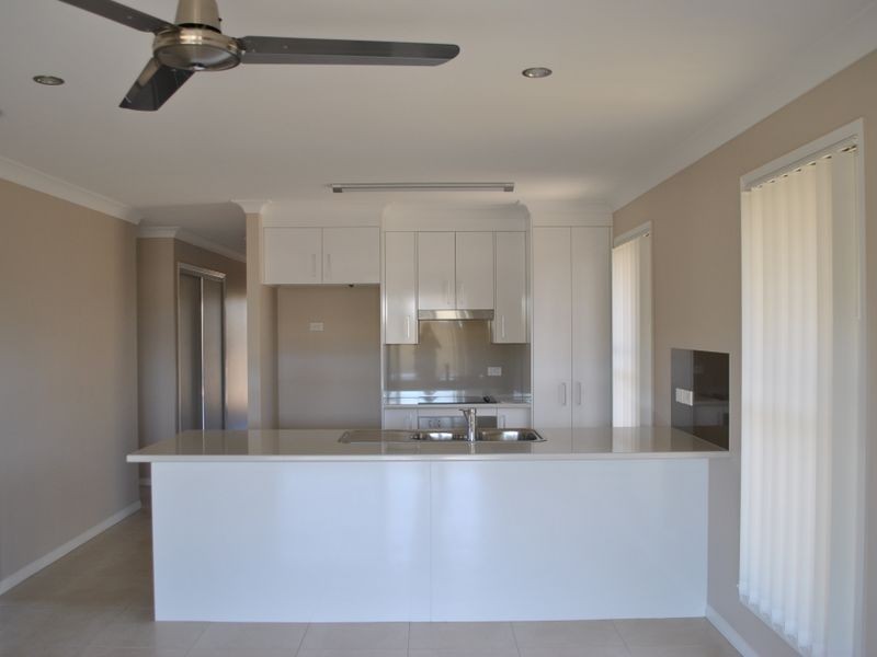 13/ Bronco Crescent, Gracemere QLD 4702