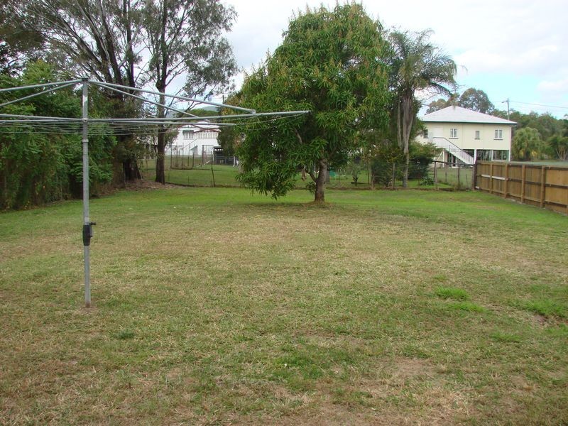 92 Berserker Street, Berserker QLD 4701