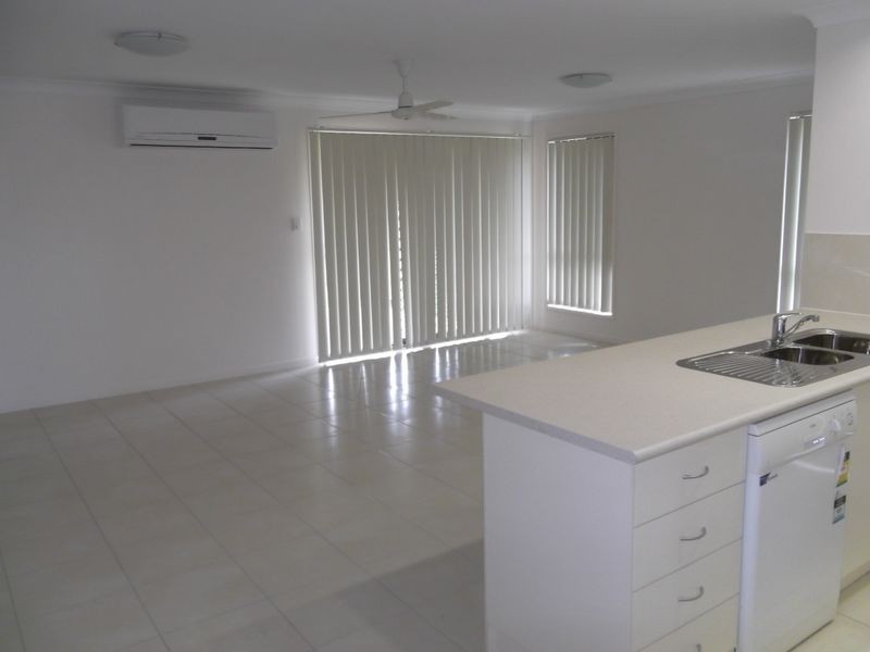 14 Jane Crescent, Gracemere QLD 4702