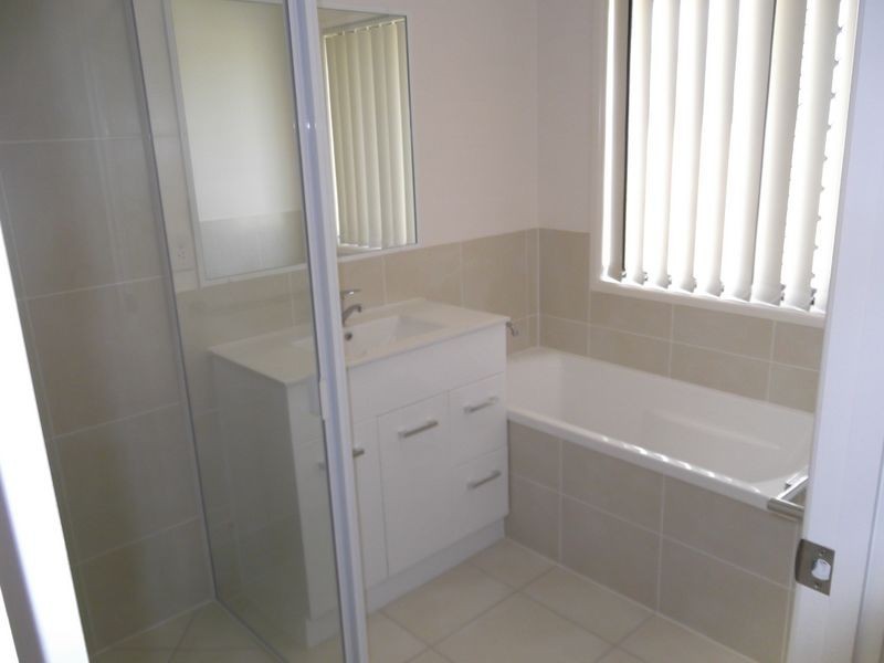 14 Jane Crescent, Gracemere QLD 4702