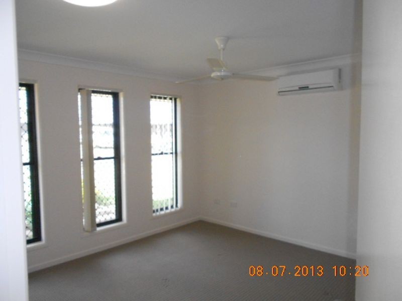 14 Jane Crescent, Gracemere QLD 4702