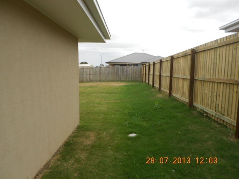 17 Brodie Drive, Gracemere QLD 4702