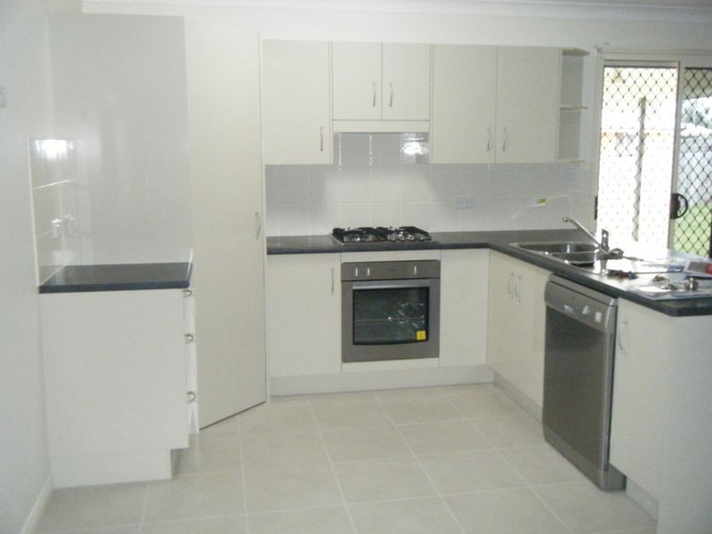 45 Riley Drive, Gracemere QLD 4702