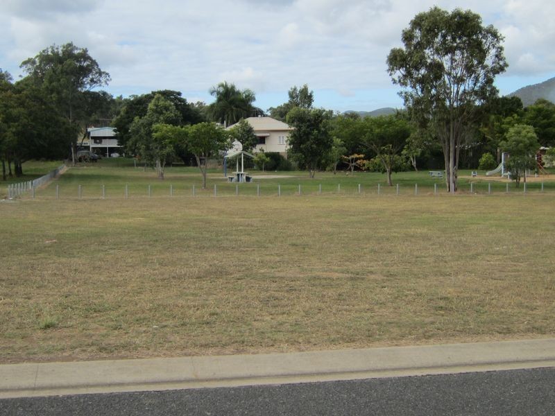 40 Brosnan Crescent, Parkhurst QLD 4702