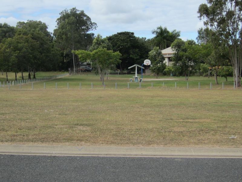 40 Brosnan Crescent, Parkhurst QLD 4702