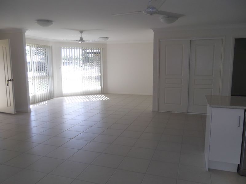 6 Jane Crescent, Gracemere QLD 4702