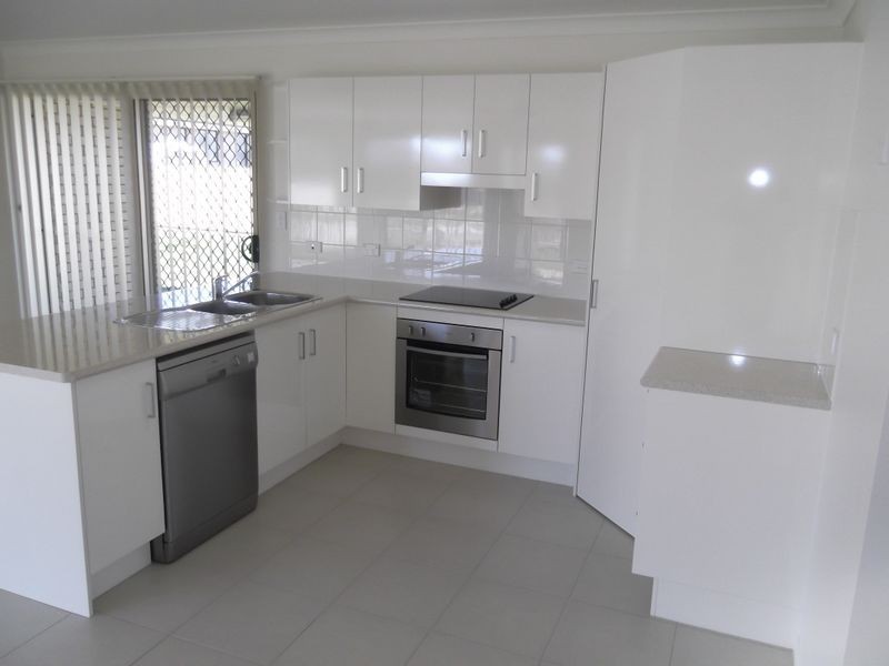 6 Jane Crescent, Gracemere QLD 4702