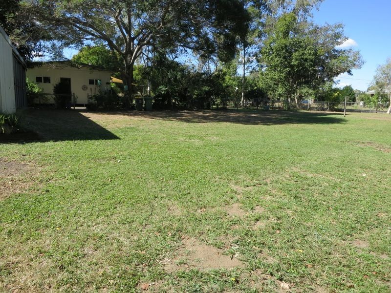 60 Moonmera Street, Kabra QLD 4702