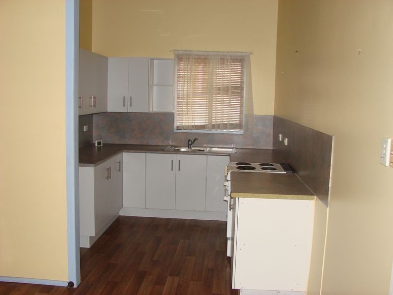 376 East Street, Depot Hill QLD 4700