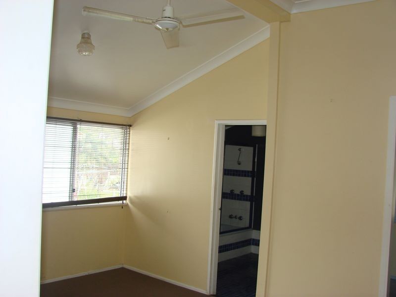 376 East Street, Depot Hill QLD 4700