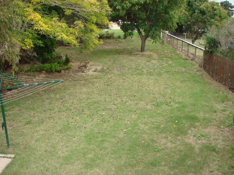 376 East Street, Depot Hill QLD 4700