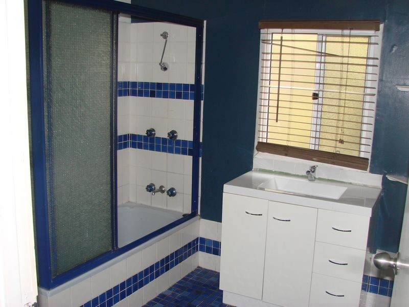 376 East Street, Depot Hill QLD 4700