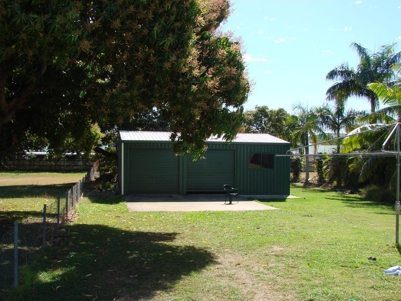 27 Card Street, Berserker QLD 4701