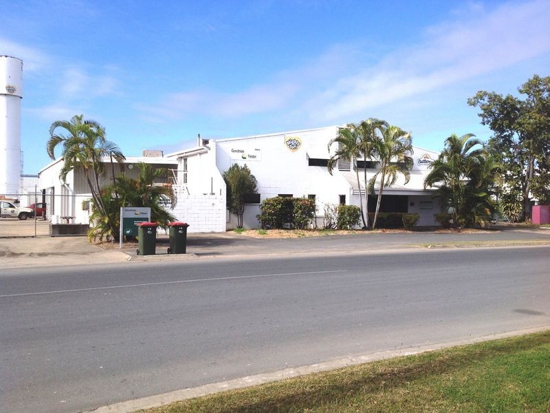 15 Dooley Street, Park Avenue QLD 4701