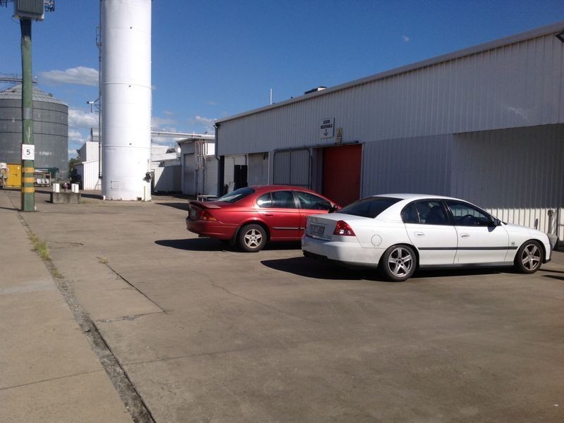 15 Dooley Street, Park Avenue QLD 4701