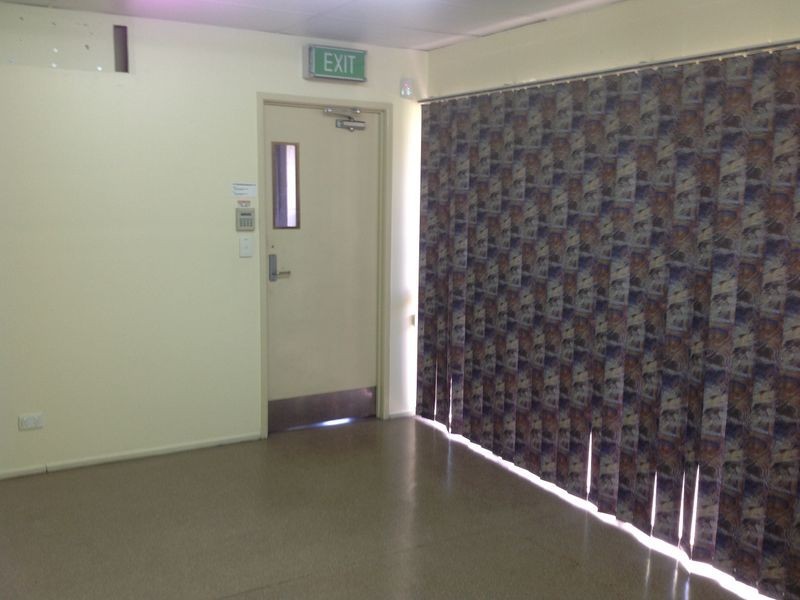 15 Dooley Street, Park Avenue QLD 4701