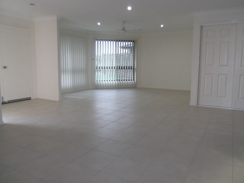 4 Violet Drive, Gracemere QLD 4702