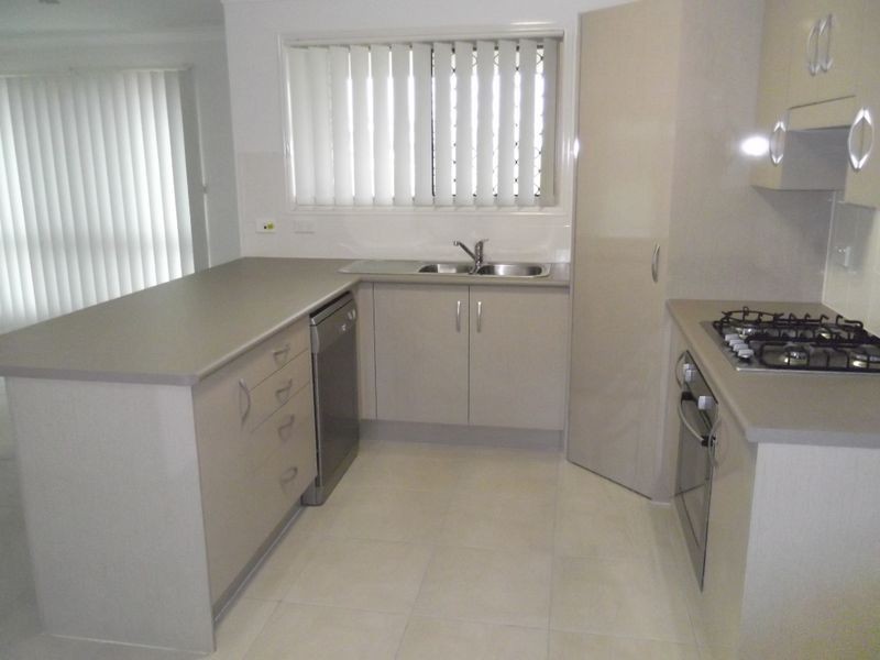 15 Press Court, Gracemere QLD 4702