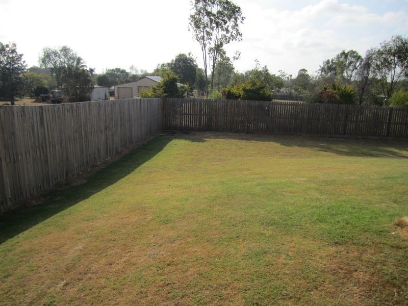 14 Violet Drive, Gracemere QLD 4702