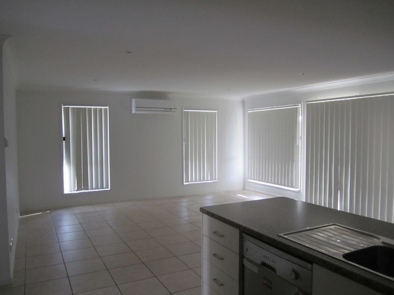 14 Violet Drive, Gracemere QLD 4702