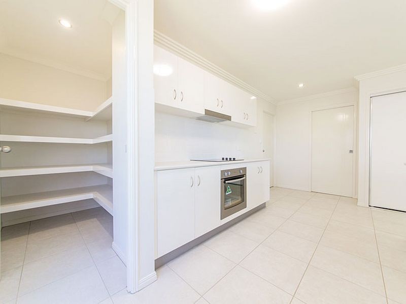 6 Burke & Wills Drive, Gracemere QLD 4702