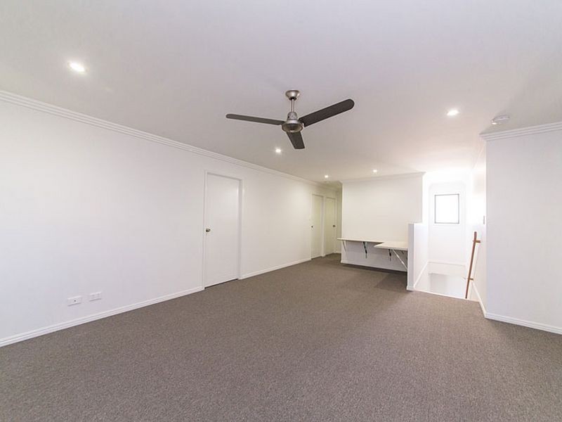 6 Burke & Wills Drive, Gracemere QLD 4702