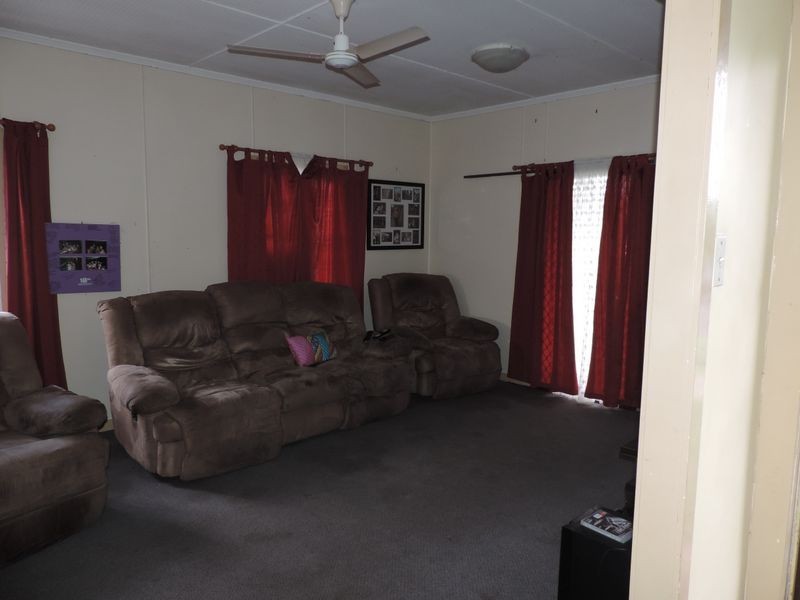 136 Water Street, Berserker QLD 4701