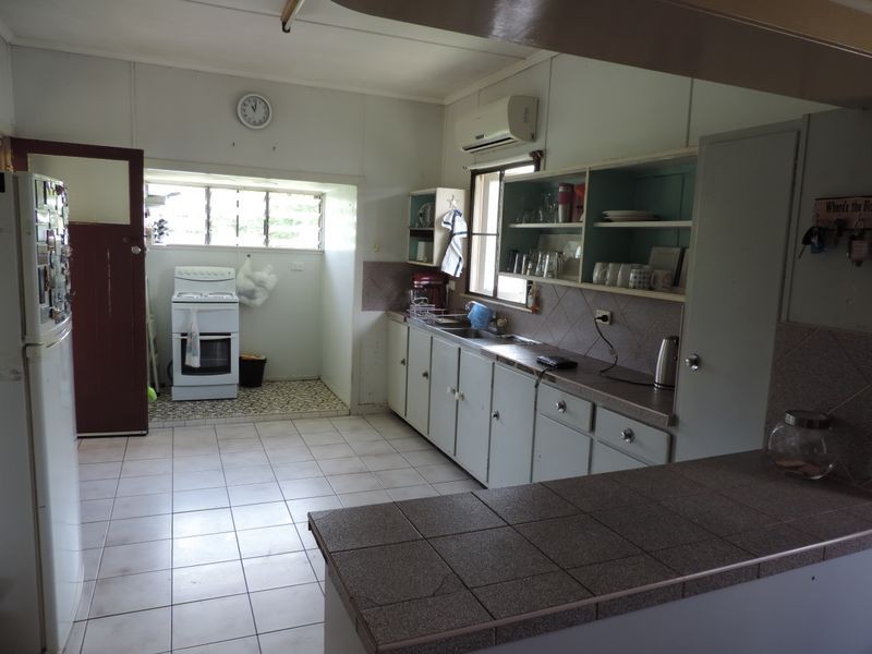 136 Water Street, Berserker QLD 4701