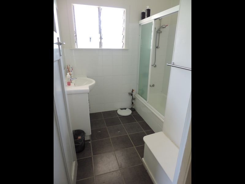 136 Water Street, Berserker QLD 4701
