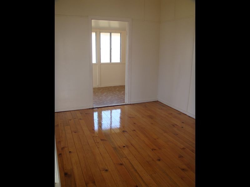 33 Ellis Street, Berserker QLD 4701