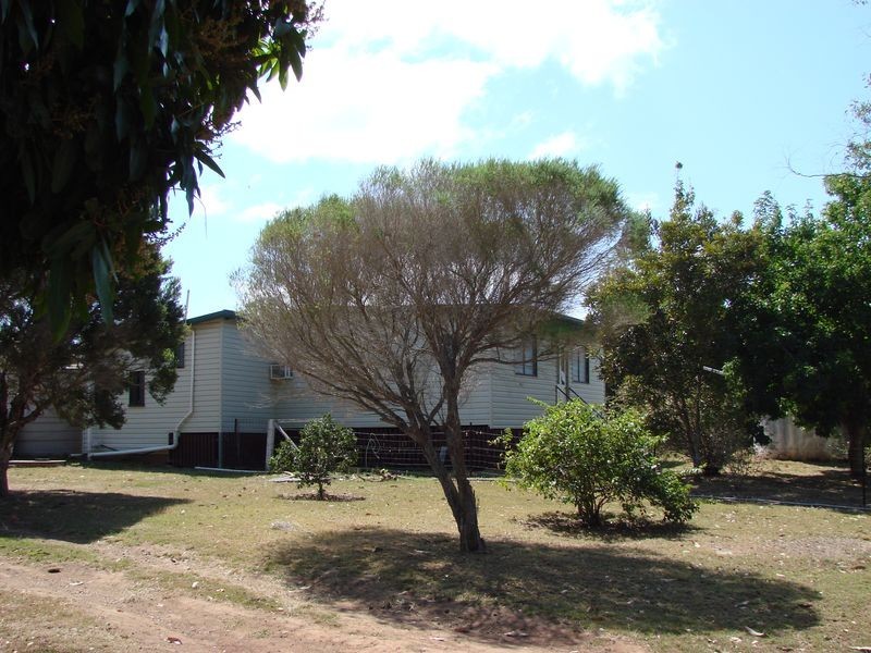 2 Radloff Street, Baree QLD 4714