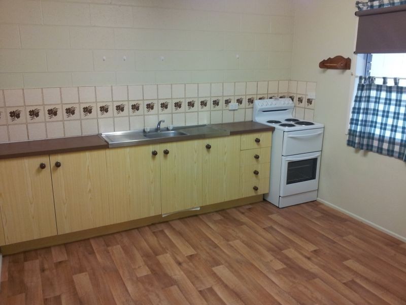 2/2 Buntain Street, Kawana QLD 4701