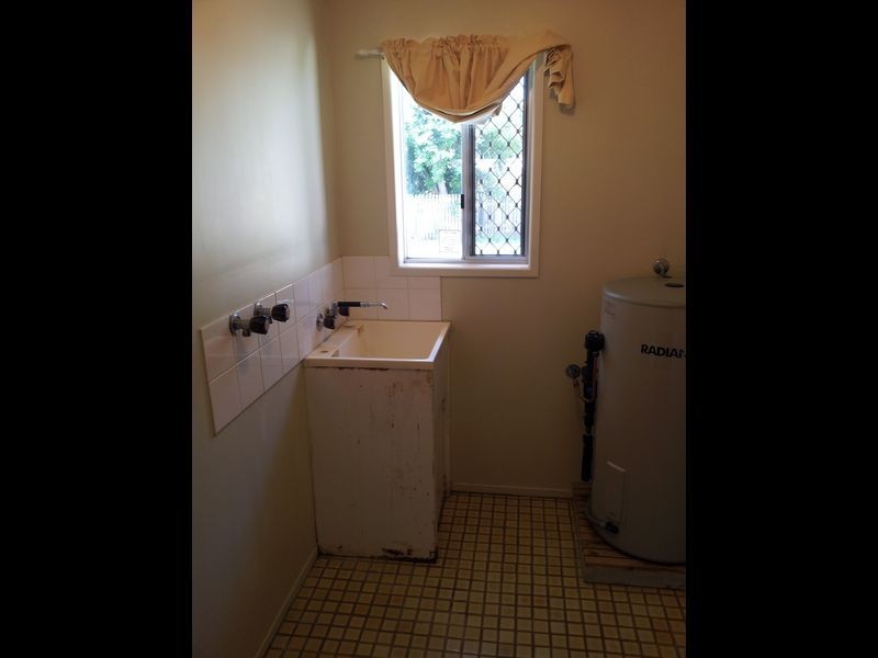 2/2 Buntain Street, Kawana QLD 4701