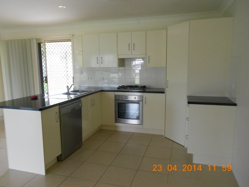42 Riley Drive, Gracemere QLD 4702