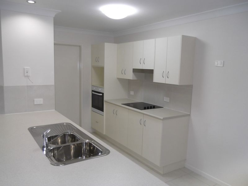 9 Jane Crescent, Gracemere QLD 4702